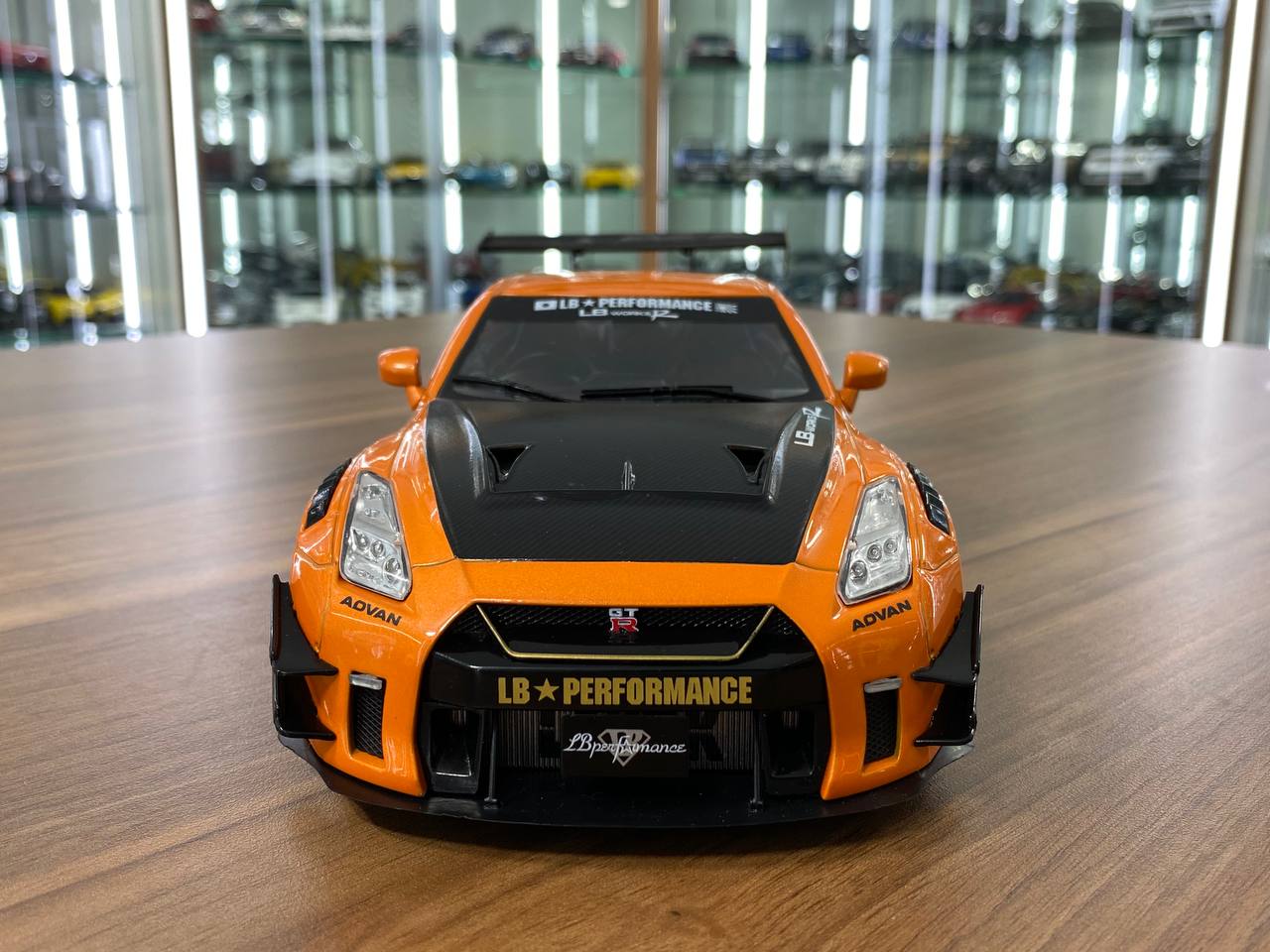 1/18 Diecast Solido Nissan GT-R R35 LB*Work Type 2 Orange