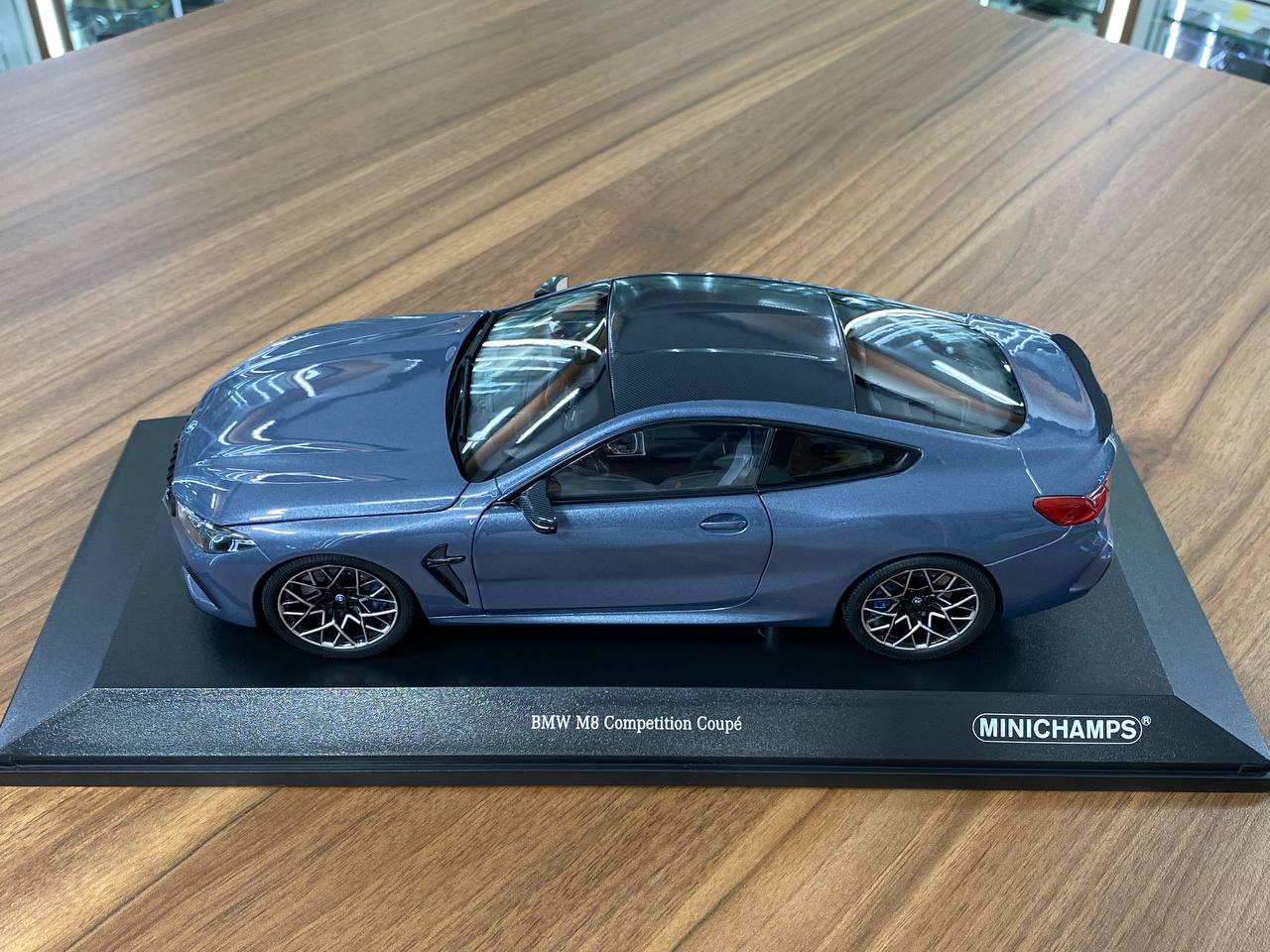 1:18 Metal Diecast - BMW M8 Competition Coupe 2020 by Minichamps