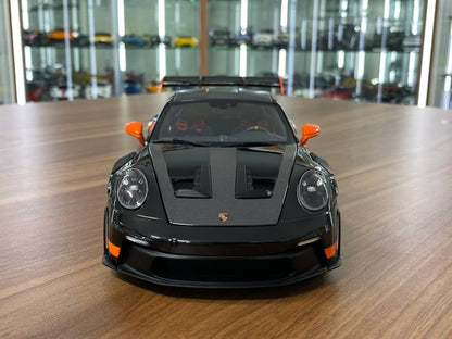 1:18 Diecast Minichamps Porsche 911 (992) GT3 RS 2023 Weissach Paket in Black