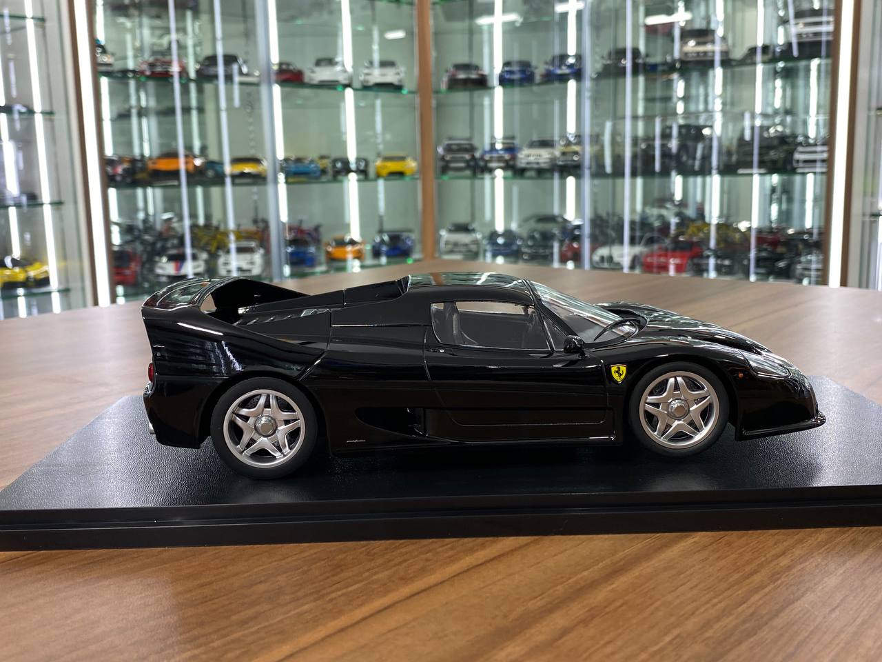 1:18 Diecast – KK Scale Ferrari F50 Hardtop in Black