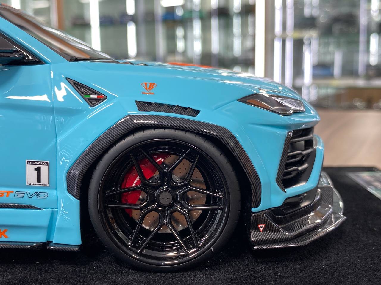 1:18 Resin Model – IVY Model Lamborghini URUS LB WORKS in Gulf Blue