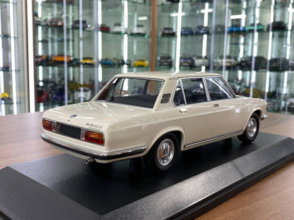 1:18 Diecast – Minichamps BMW 2500 (1968)