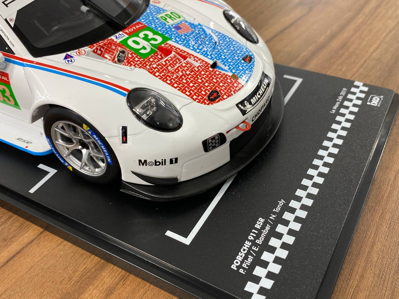 1:18 Diecast – IXO Models Porsche 911 RSR #93 Le Mans 24H 2019 (P. Pilet / E. Bamber / N. Tandy)