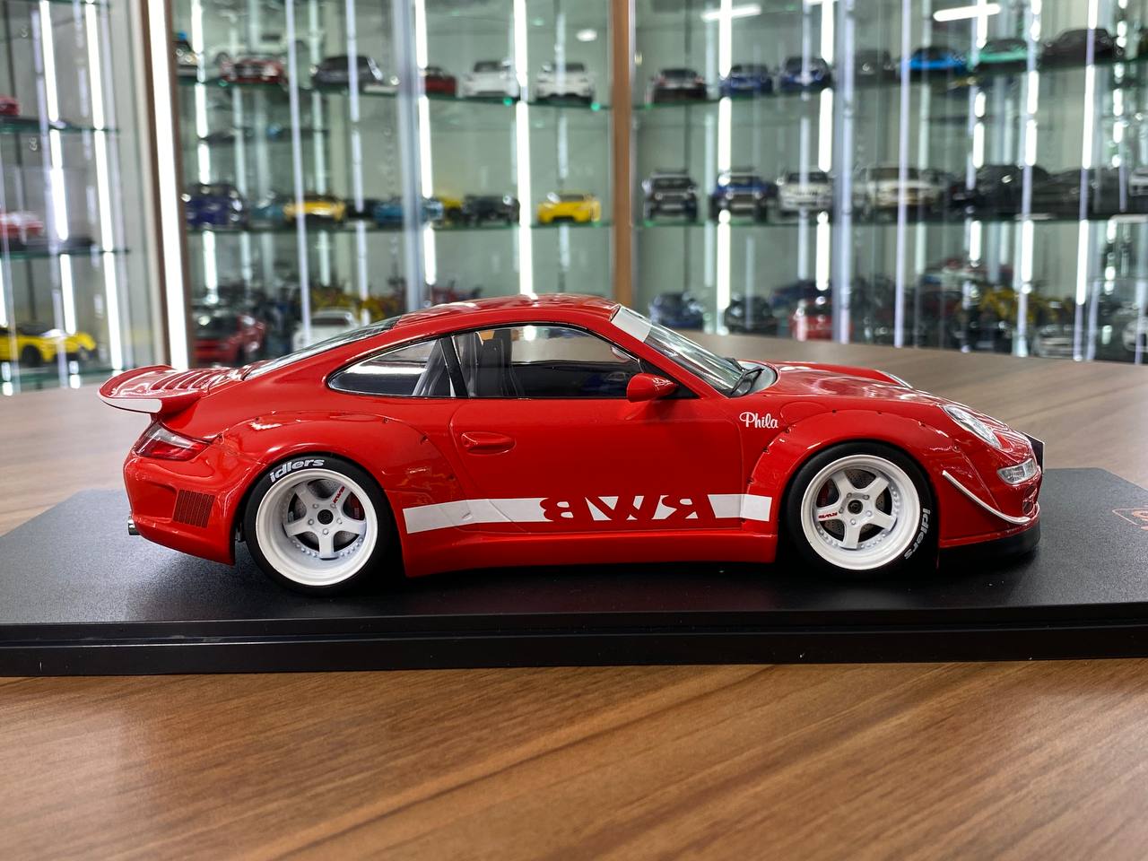 1/18 Metal Diecast IXO Models Porsche RWB 997 in Red