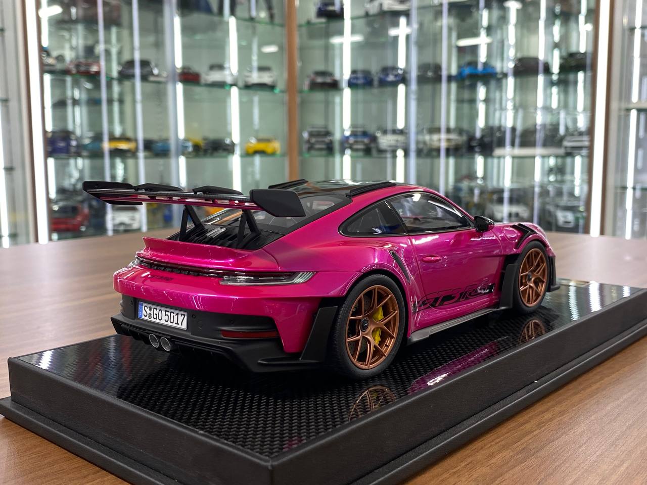 1:18 Resin Model – Timothy & Pierre Porsche 911 GT3 RS (992.1) Weissach Package – Ruby Star (Limited 29 pcs)