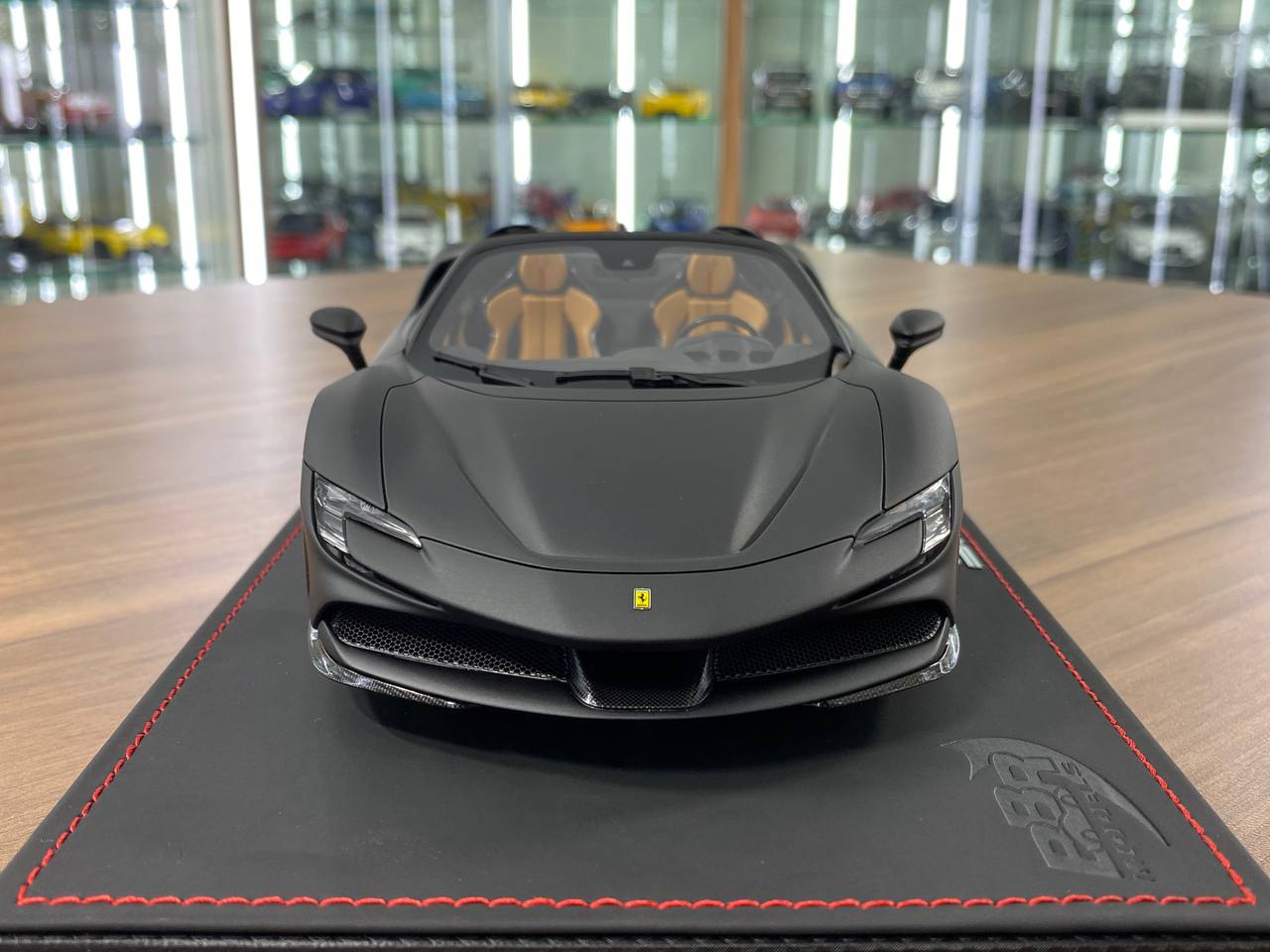 1:18 Resin Model – BBR Deluxe Ferrari SF90 Spider (Matt Black) Limited Edition 24pcs