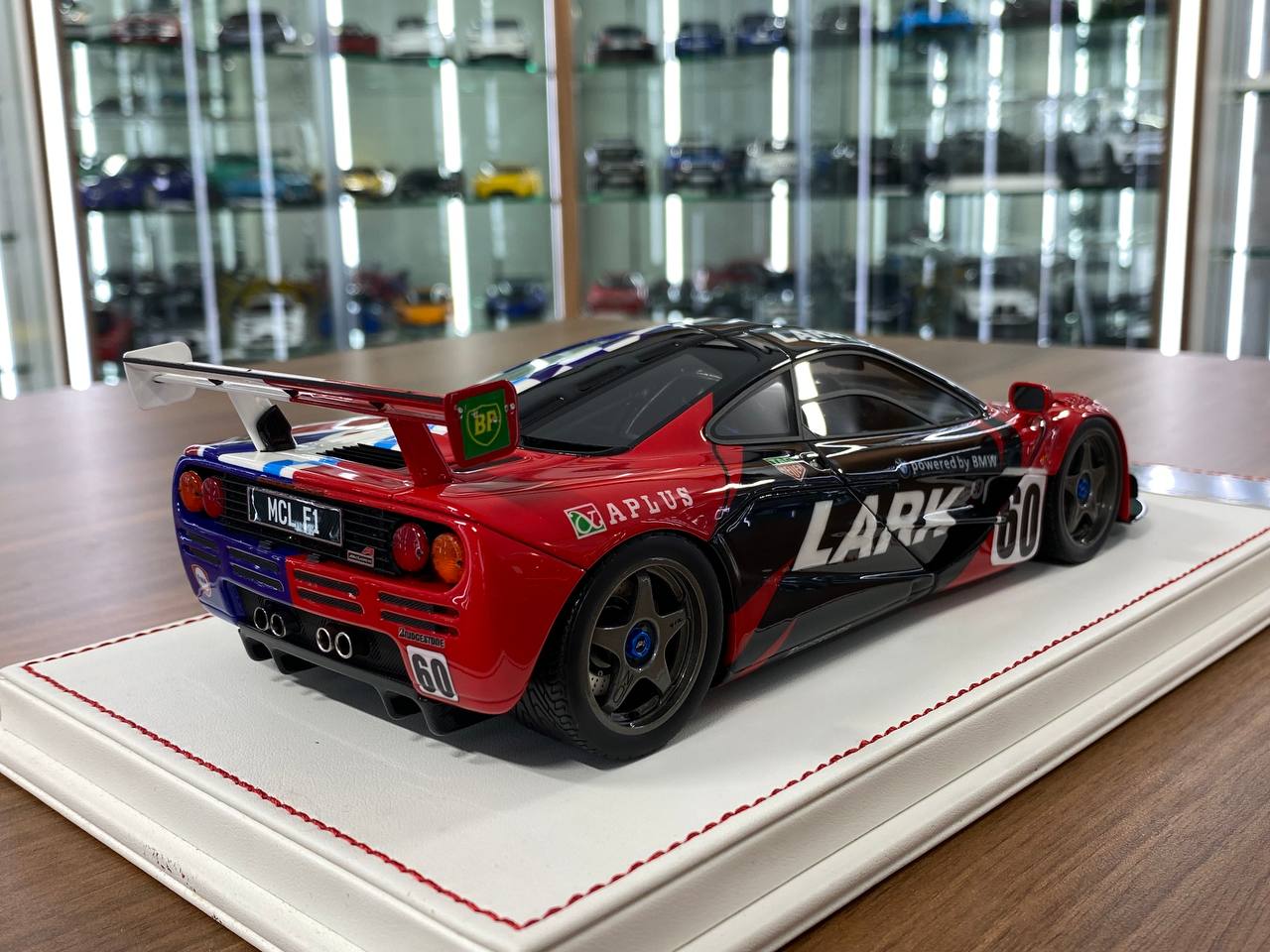 [Extremely RARE] 1:18 Resin Davis & Giovanni McLaren F1 GTR (Fina / Lark Livery) - Limited 1 of 1