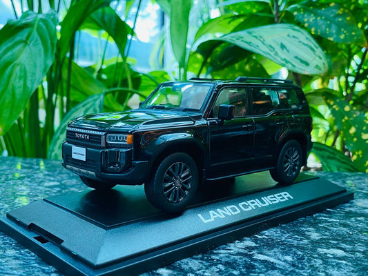 Dealer Edition 2024 Toyota Land Cruiser 250 Resin Model - Black | 1/30 Scale