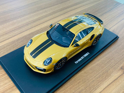 GT Spirit Porsche 911 Turbo S Resin Model - Gold | 1/18 Scale, Limited Edition