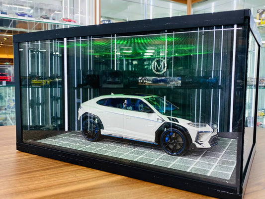 1/18 Diorama with Cullinan Mansory - Premium Collectible