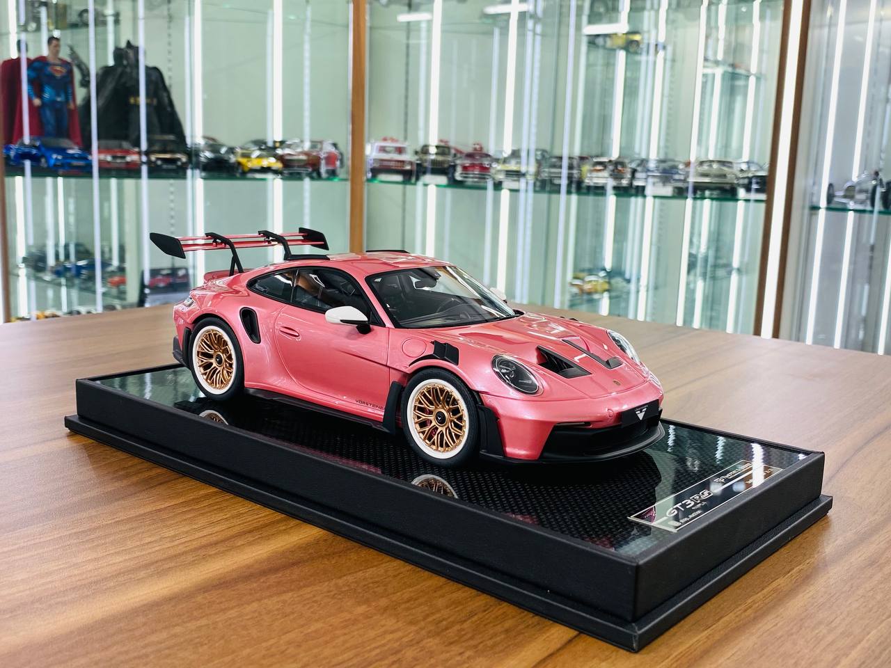 1/18 Resin Model - Timothy & Pierre Porsche 911 GT3 RS Pink Vorsteiner