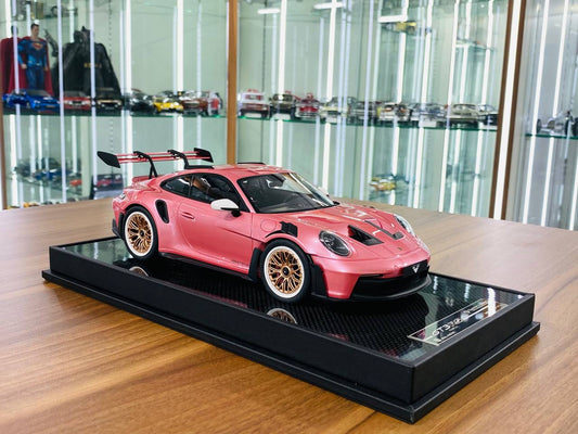 1/18 Resin Model - Timothy & Pierre Porsche 911 GT3 RS Pink Momo