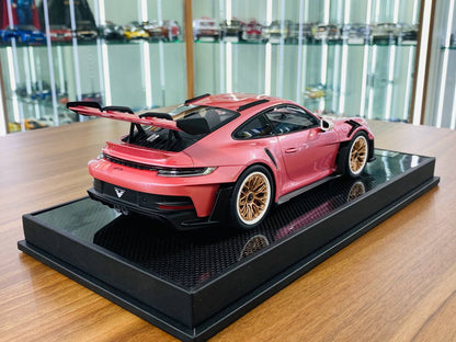 1/18 Resin Model - Timothy & Pierre Porsche 911 GT3 RS Pink Vorsteiner