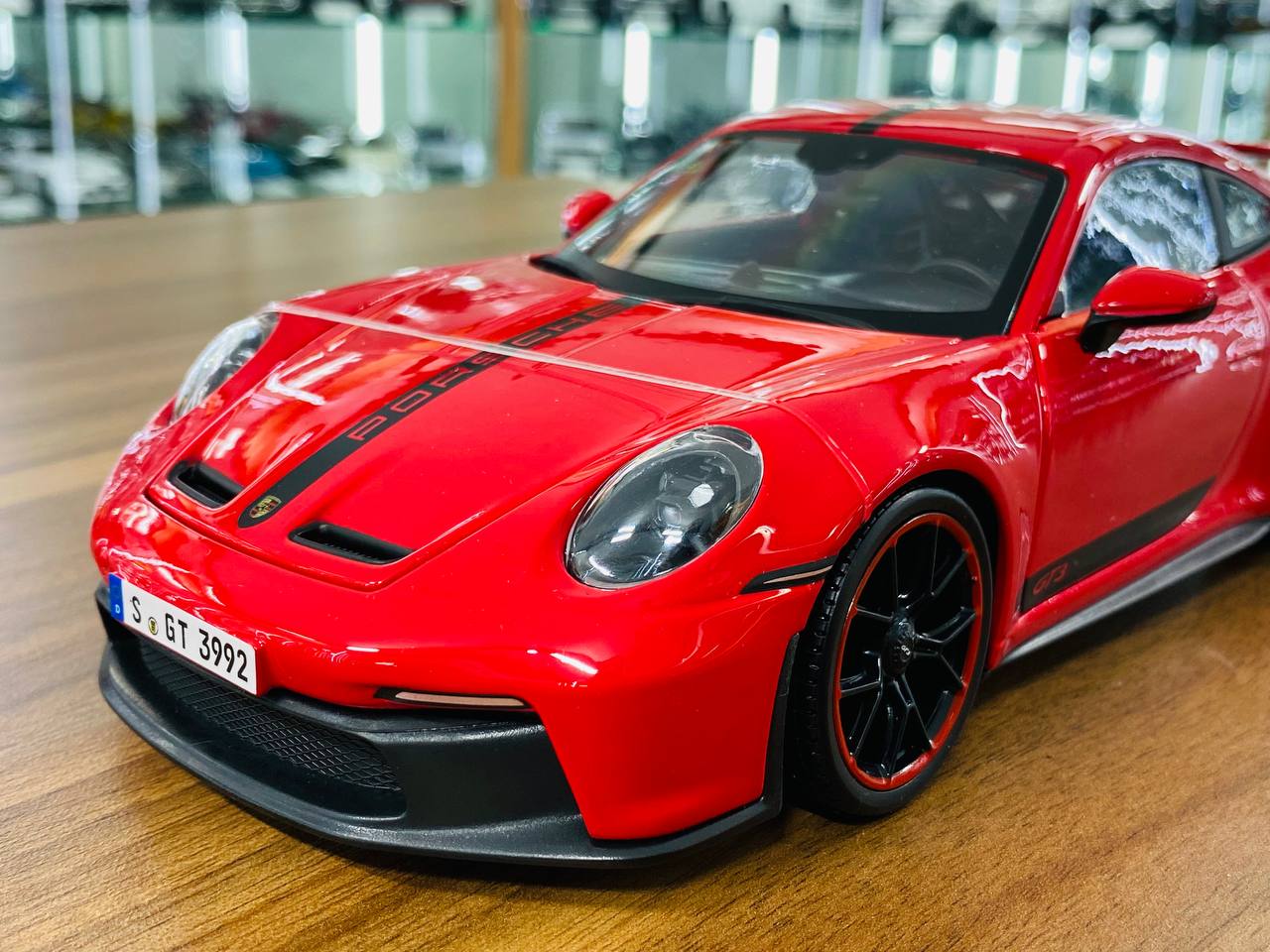 1/18 Diecast Maisto Porsche 911 GT3 red