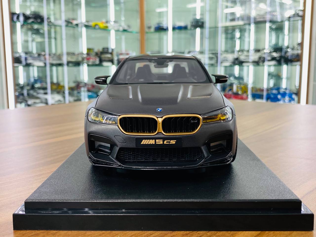 1/18 Resin BMW M5 CS  GT Spirit Scale Model - Collectors Car