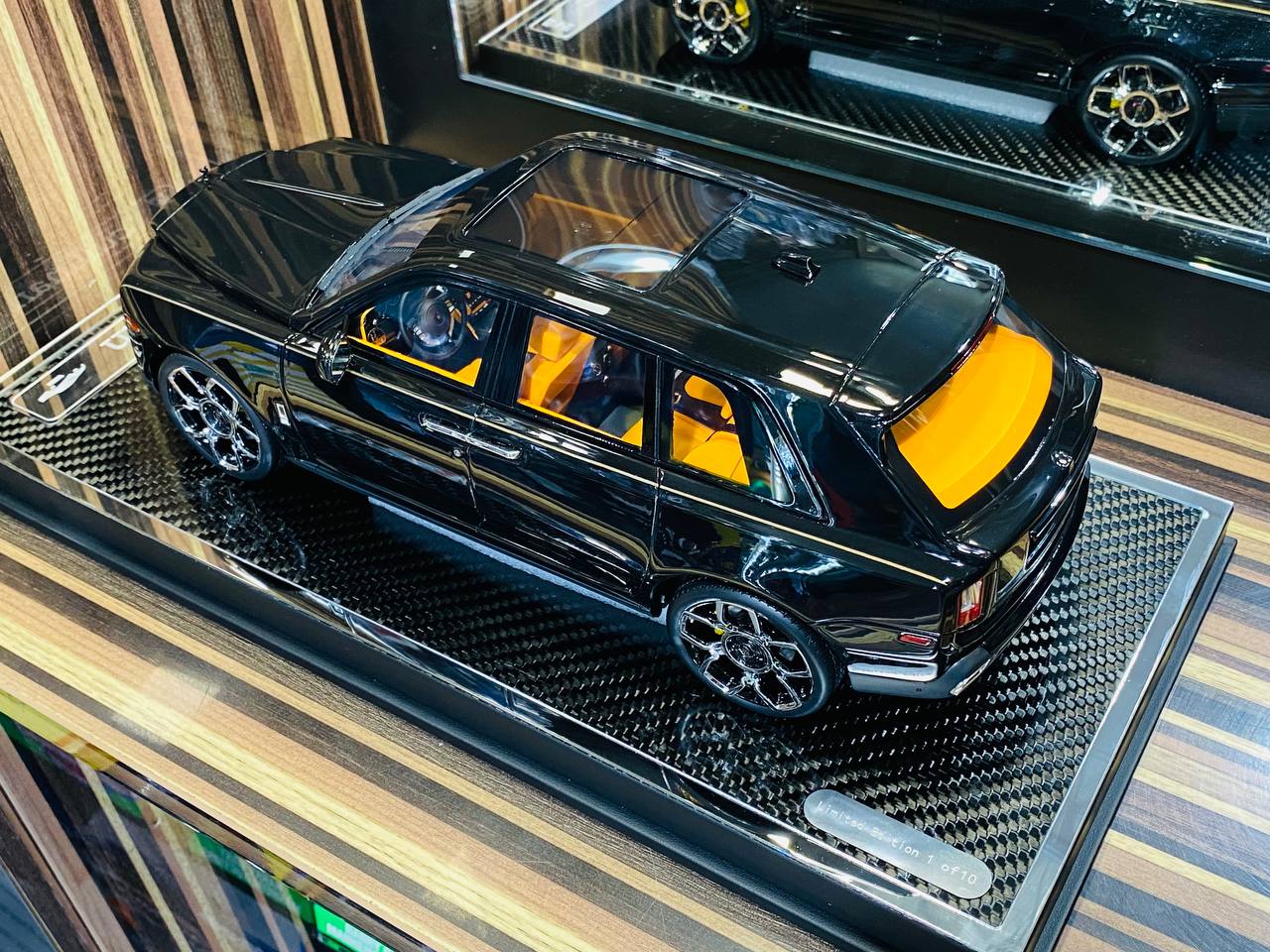 1/18 YY Model Rolls Royce Cullinan Resin Model - Black | Limited Edition