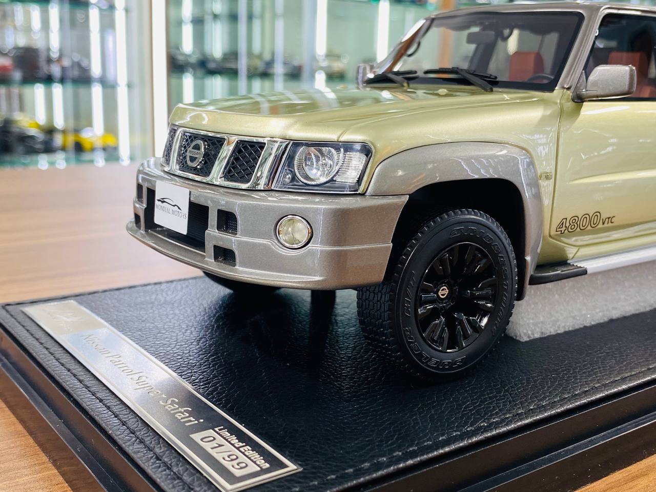 1/18 Diecast Nissan Patrol Super Safari Gold by IVY Models [ Special Number 01/99 ]