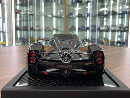 1/18 Resin Pagani Utopia in Carbon by VIP Models