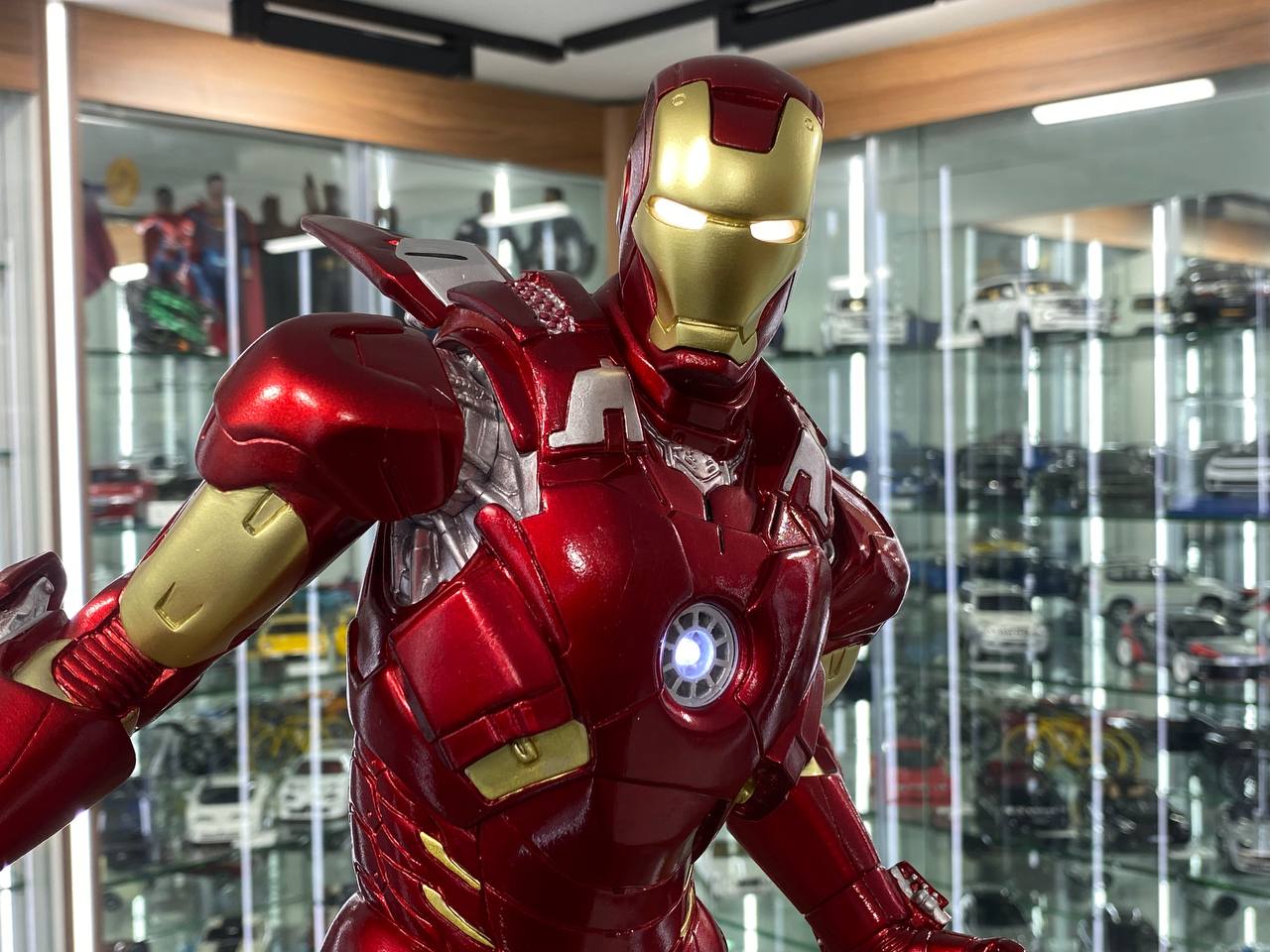 Iron Man Scale Figure