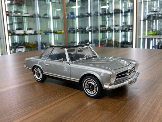 1:18 Diecast  Schuco Mercedes-Benz 280 SL Pagode (W113) 1968-71 (Silver)