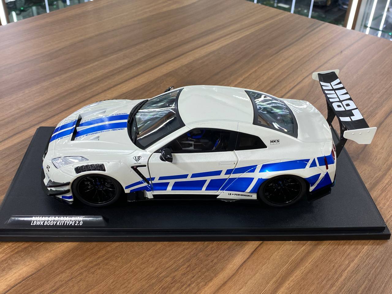 1/18 Diecast Solido Nissan GT-R R35 LBWK body kit Type 2 For paul tribute 2024 White / blue stripes