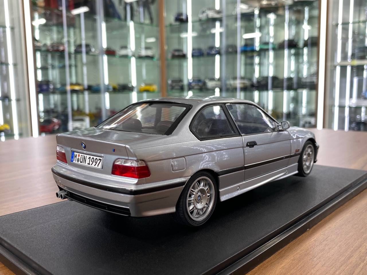 1/18 Diecast Solido BMW M3 E36 Coupe 1990 in Artic Silver