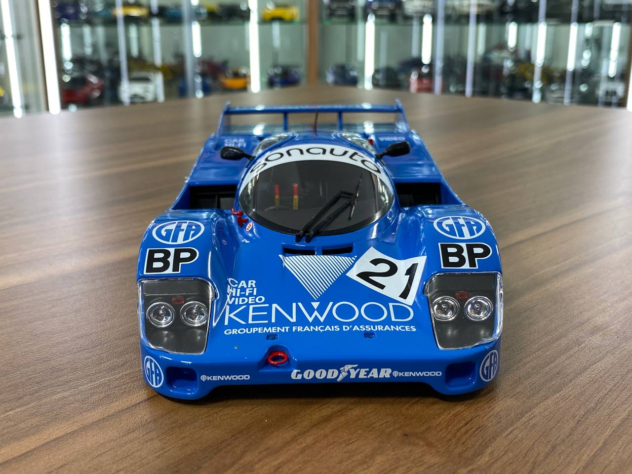 1/18 Diecast Solido Porsche 956LH-24H LE MANS 1983 #21 in Blue