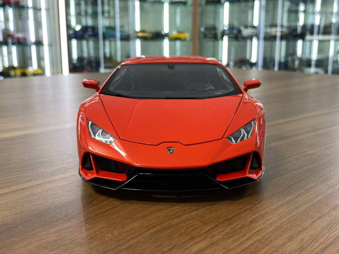 1:18 Diecast Metal Full Opening – AUTOart Lamborghini Huracán EVO – Arancio Xanto