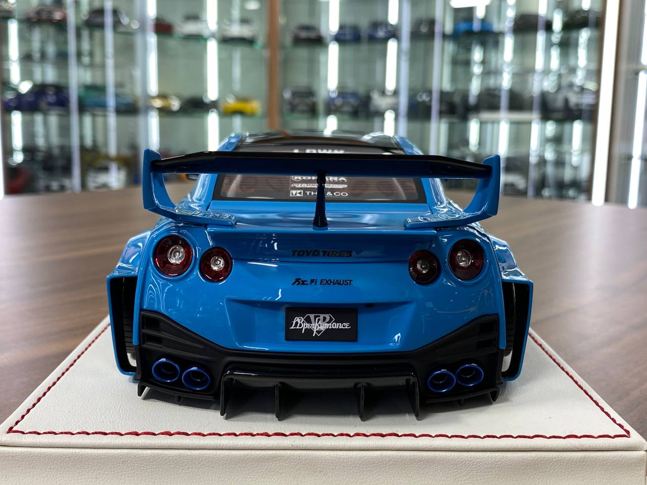 1:18 Resin Model - Davis & Giovanni Nissan R35 GT-R LBWK - Light Blue with Decals - Limited 15 pcs