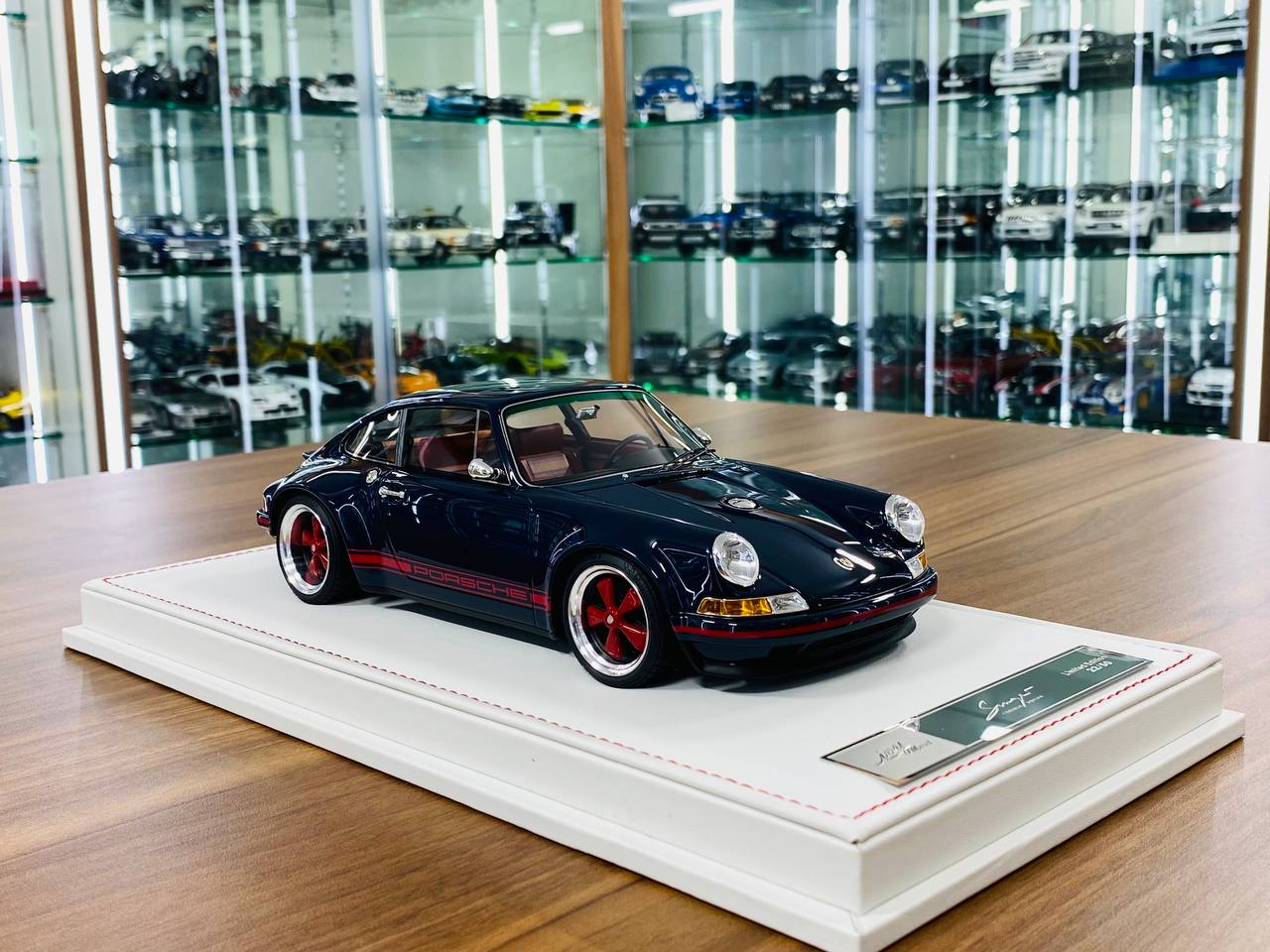 Ivy Model Porsche 911 Singer – 1/18 Resin Model, Abret Blue, Limited to 50 Units