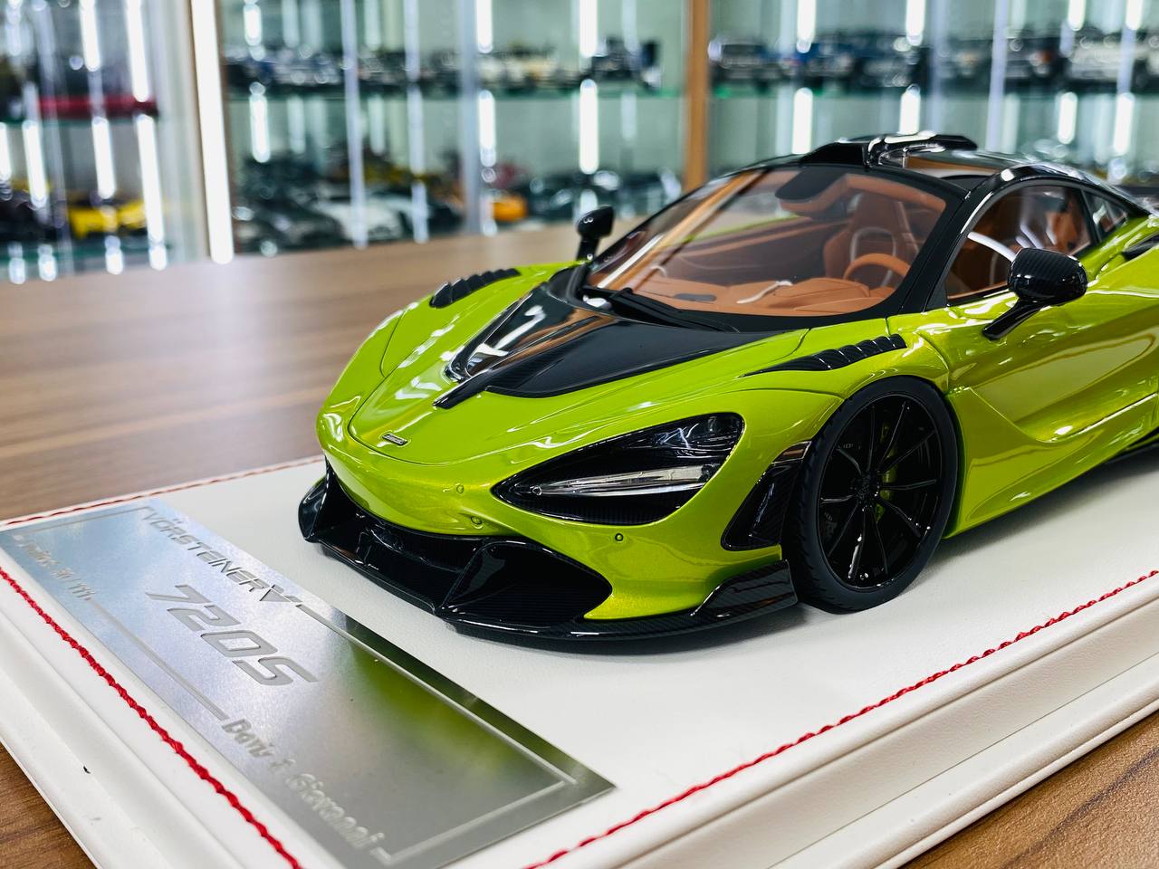 Davis&Giovanni MCLAREN 720S LIMITED 111PCS FLUX GREEN