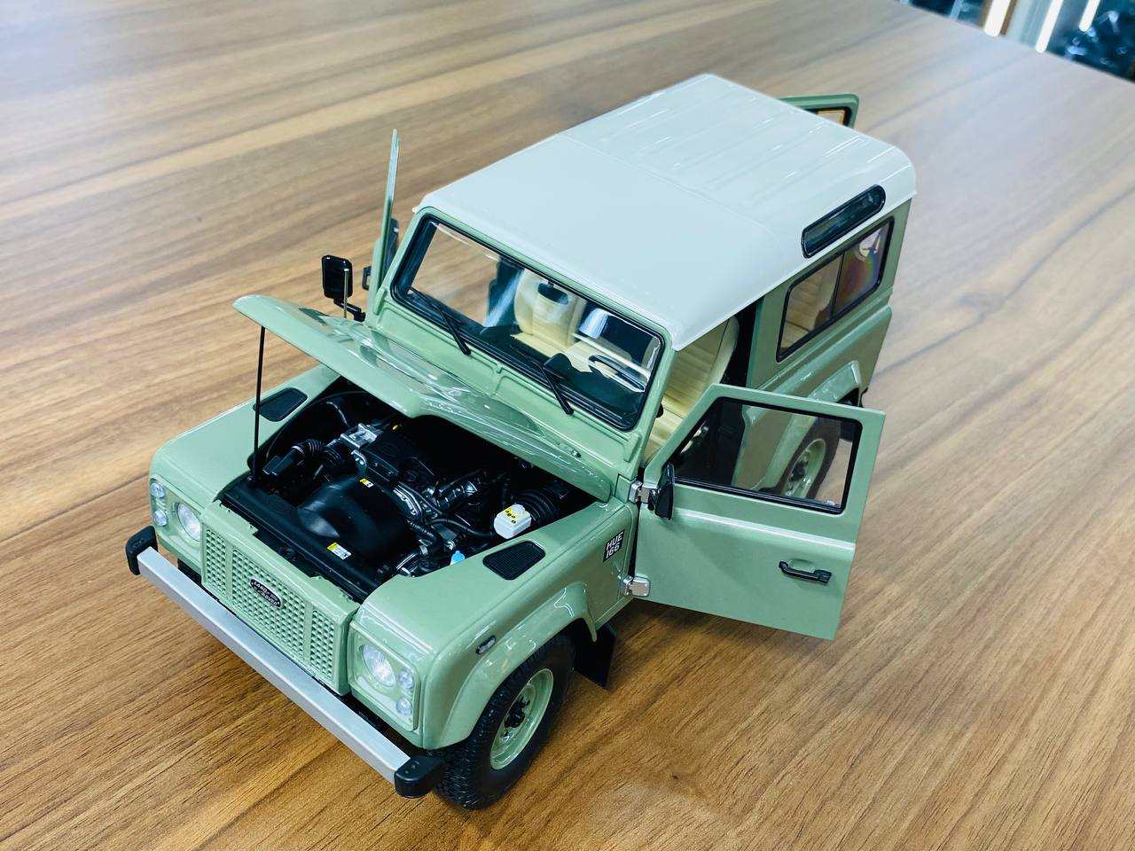 1/18 Diecast Land Rover Defender 90 Heritage Green Almost Real Scale Model Car