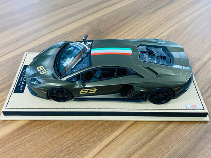 1/18 Resin Lamborghini Aventador Navy Green by MR