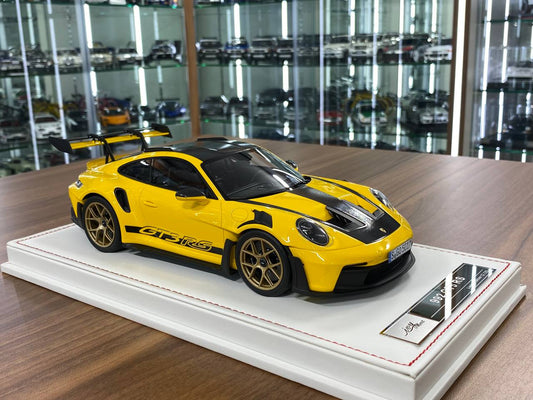 Ivy Model 1/18 Porsche 911 992 GT3 RS Weissach – Racing Yellow with Gold Wheels, Limited to 25 Pcs.