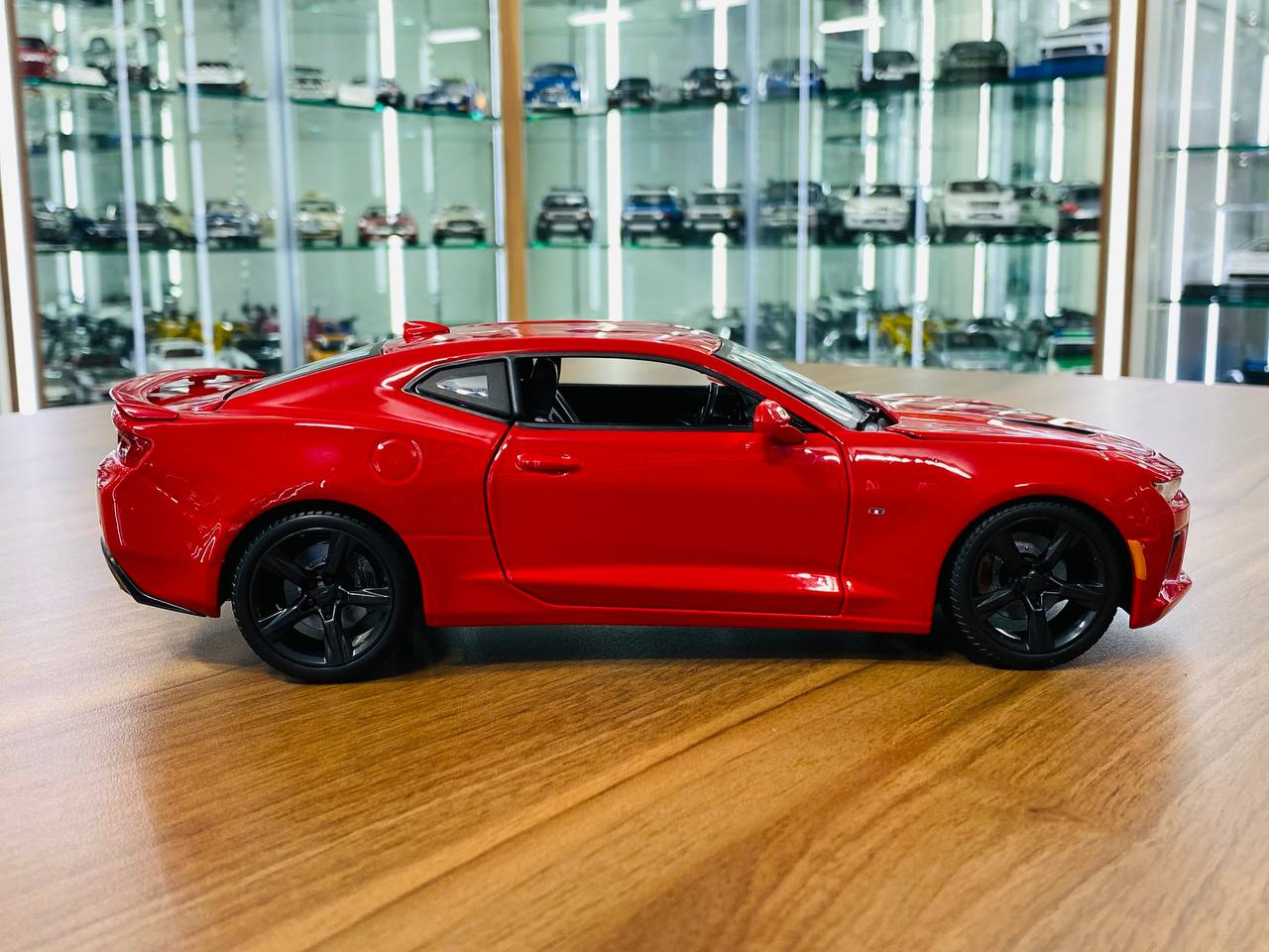 1/18 Diecast Maisto Chevrolet Camaro SS 2016 Red