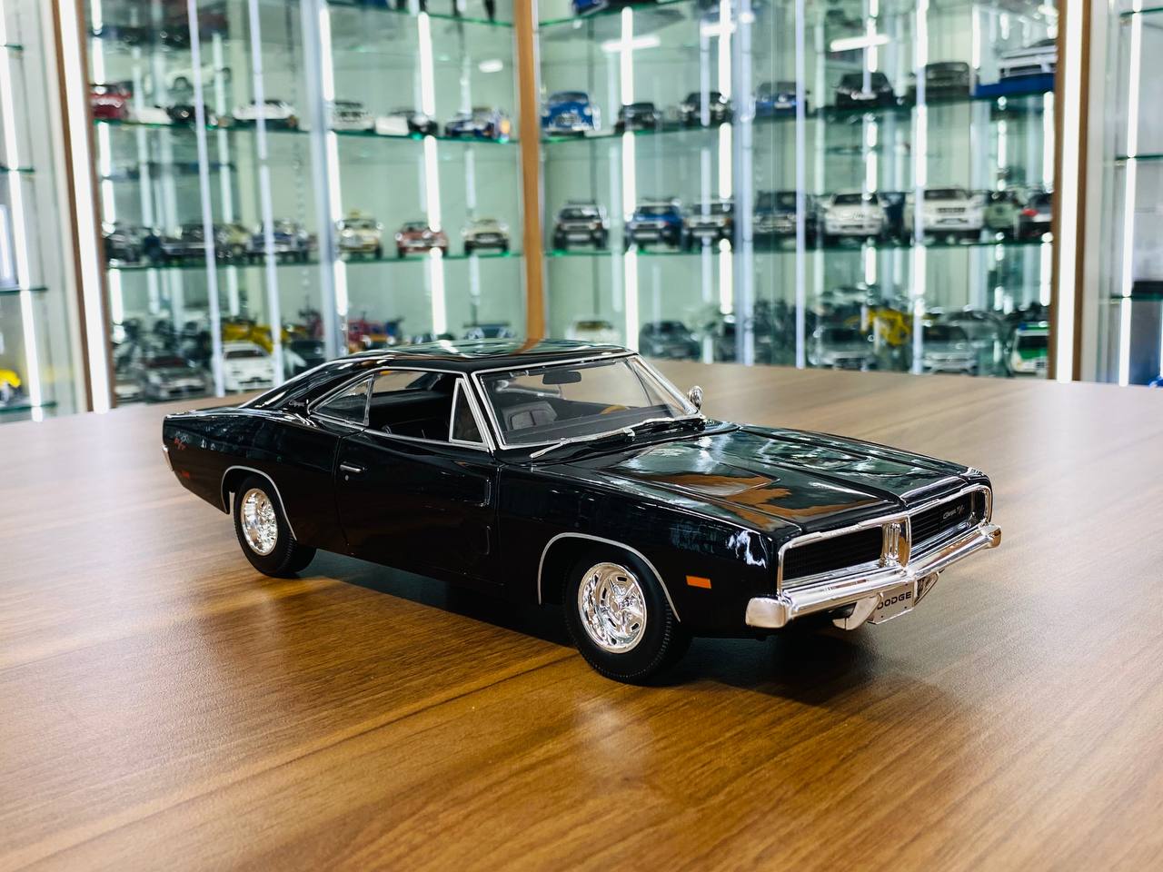 1/18 Diecast Maisto Dodge Charger R/T 1969 Black