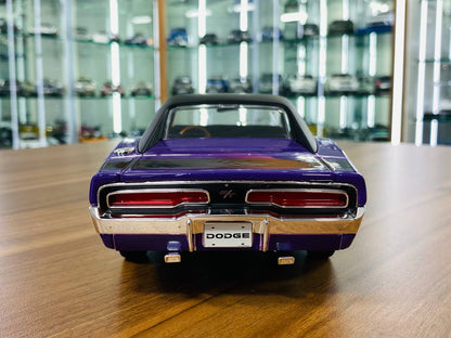 1/18 Diecast Maisto Dodge Charger R/T 1969 Purple