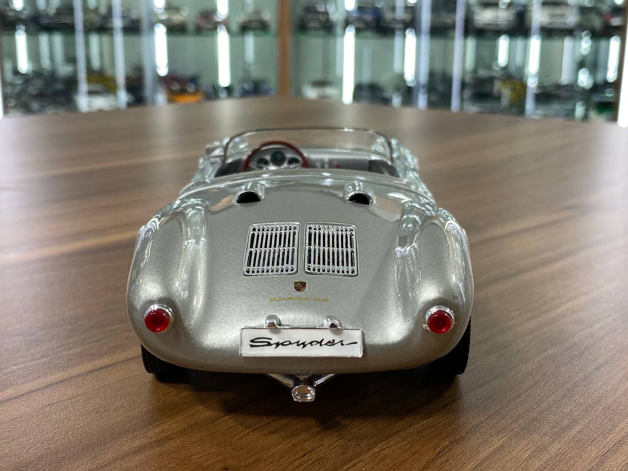 1/18 Diecast Maisto Porsche 550 A Speedster in silver