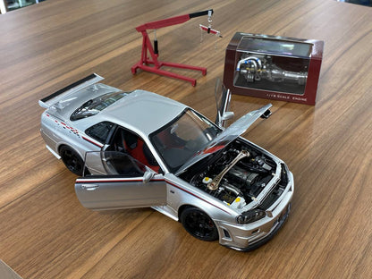 1/18 Metal Diecast - Nissan Skyline GT-R R34 (Nismo) CRS Livery Silver by MotorHelix