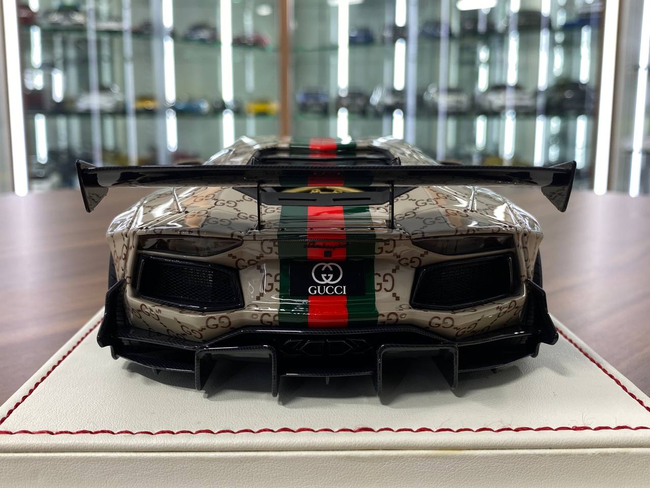 1:18 Resin Model - Davis & Giovanni Lamborghini Aventador 2.0 LB Performance