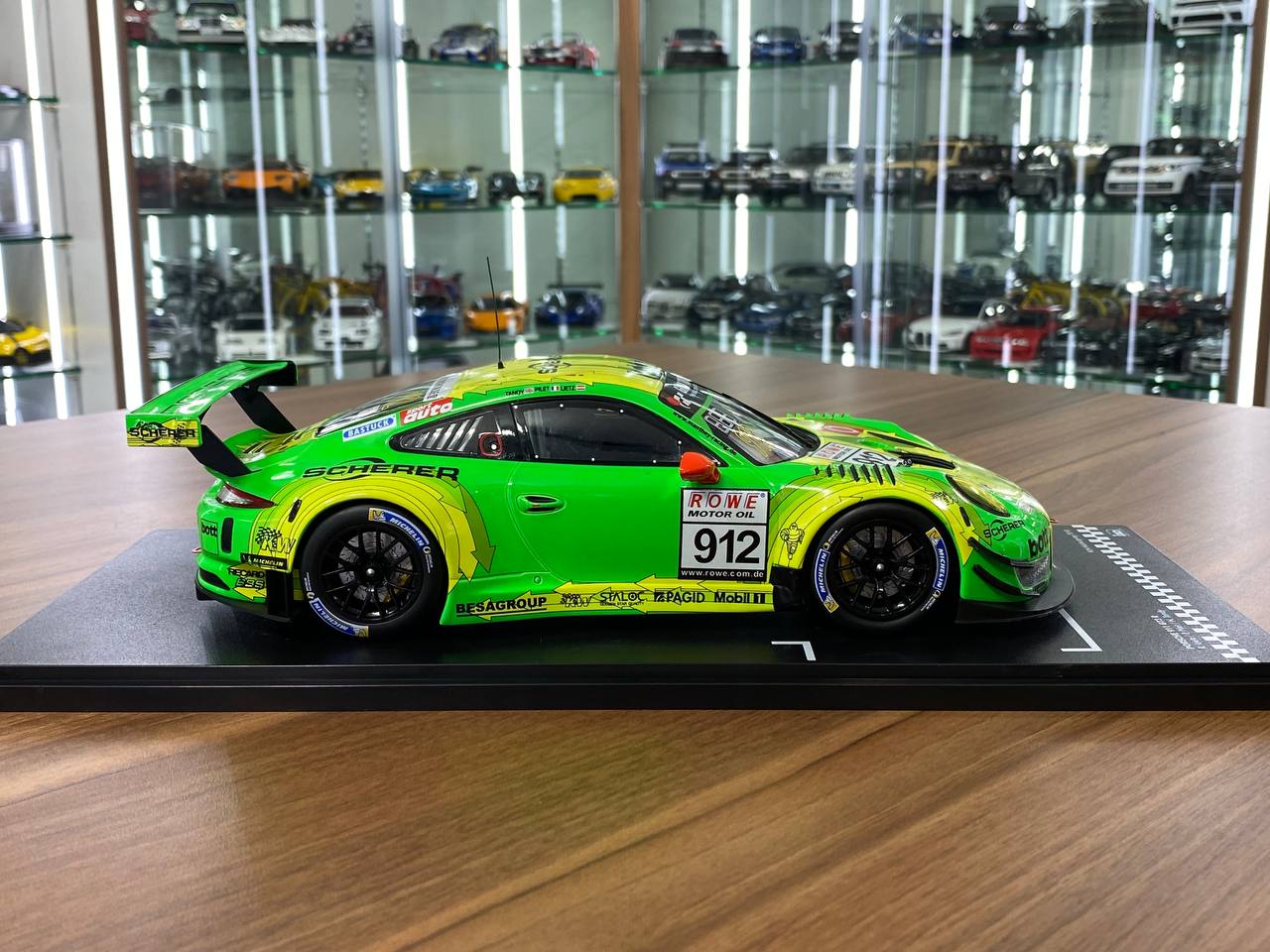 Ixo Models 1/18 Metal Diecast PORSCHE 911 GT3 R 2016 #912 Manthey Racing 2018 VLN Nurburing Green