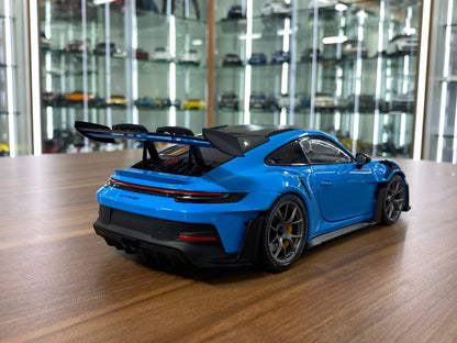 1:18 Diecast  – Minichamps Porsche 911 (992) GT3 RS 2024 Weissach Paket in Blue