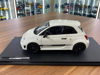 1/18 Diecast Solido FIAT F595 Abarth 2022 Ghiaccio White