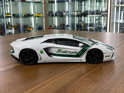 1:18 Diecast  – Welly Lamborghini Aventador Coupe Custom Dubai Police Edition – White