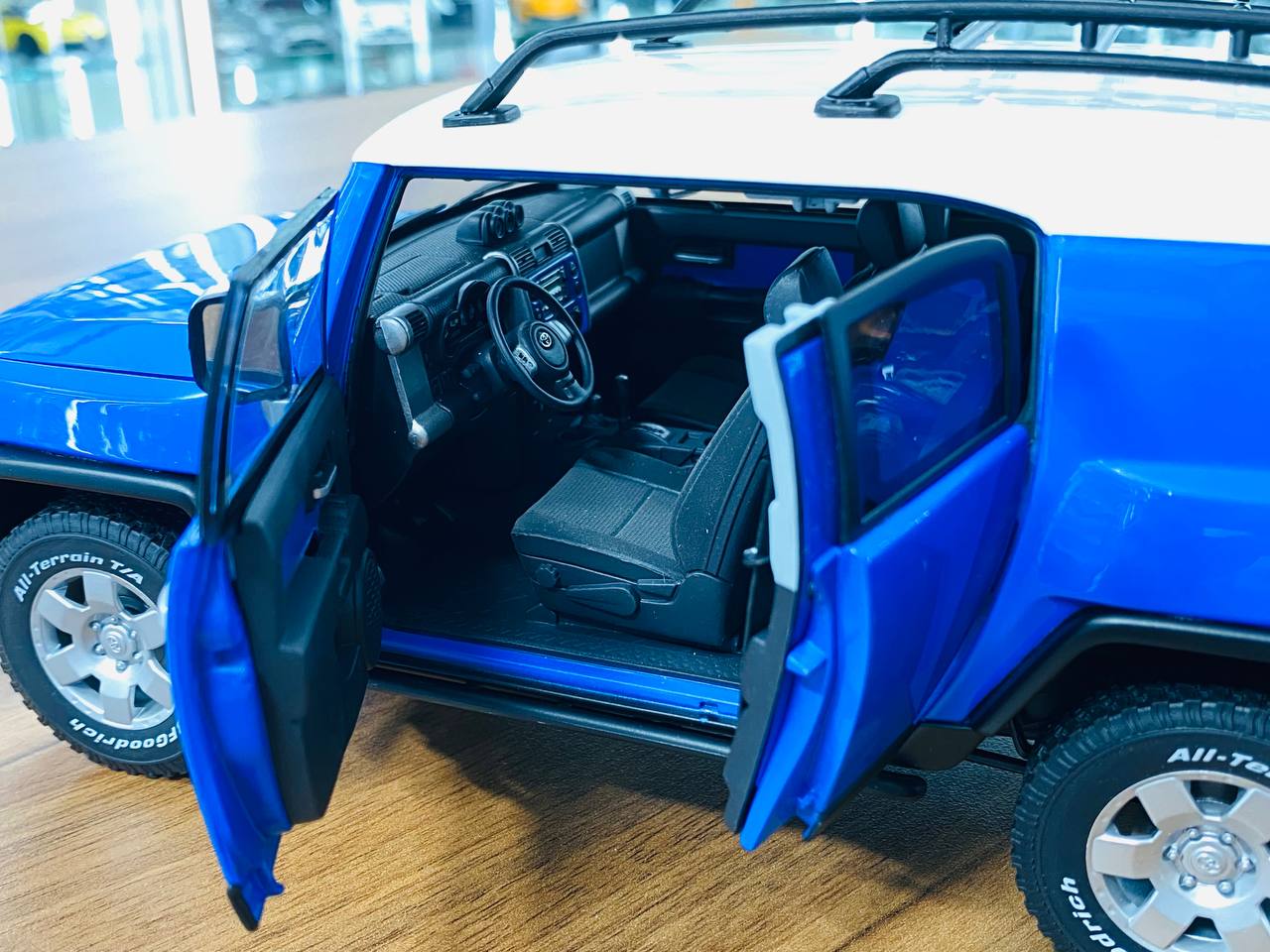 1/18 Diecast Toyota FJ Cruiser Blue by AUTOart Scale Model Car – dturman.com