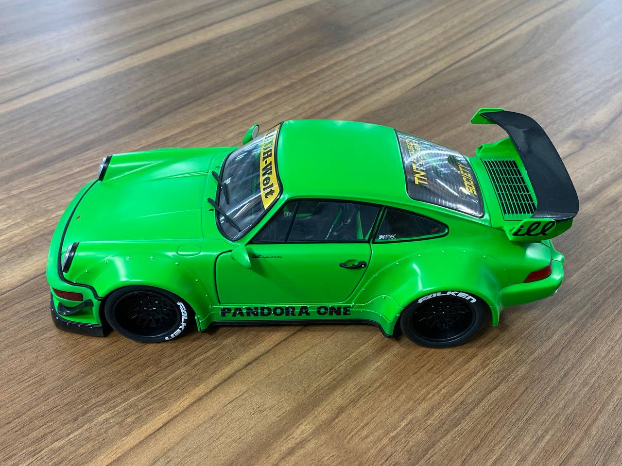 1/18 Diecast Porsche 964 RWB - PANDORA ONE  2011 Green by Solido