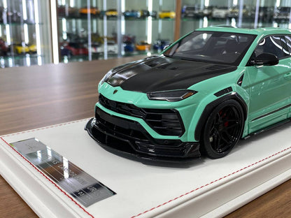 1:18 Resin Model - Lamborghini Urus LB Works by IVY Model (Tiffany)