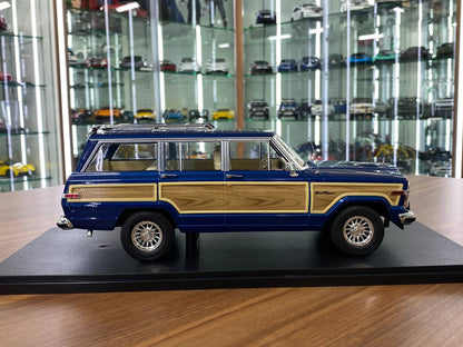 1:18 Diecast – KK Scale Jeep Grand Wagoneer 1989 Blue with Wooden Side Panels