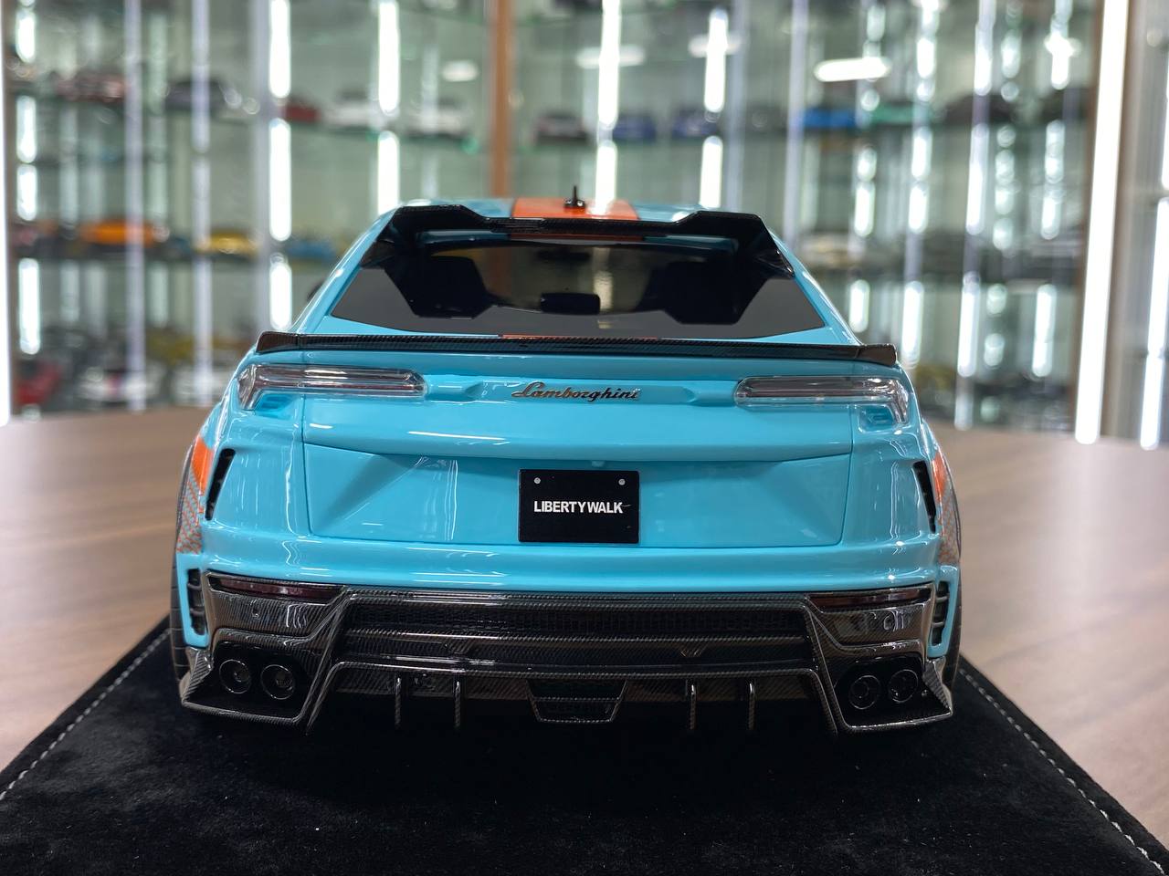 1:18 Resin Model – IVY Model Lamborghini URUS LB WORKS in Gulf Blue