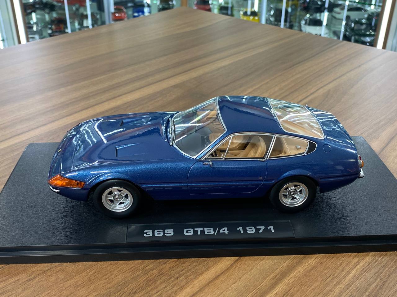 1/18 Diecast  KK Scale Ferrari 356 GTB/4 1971 in Blue